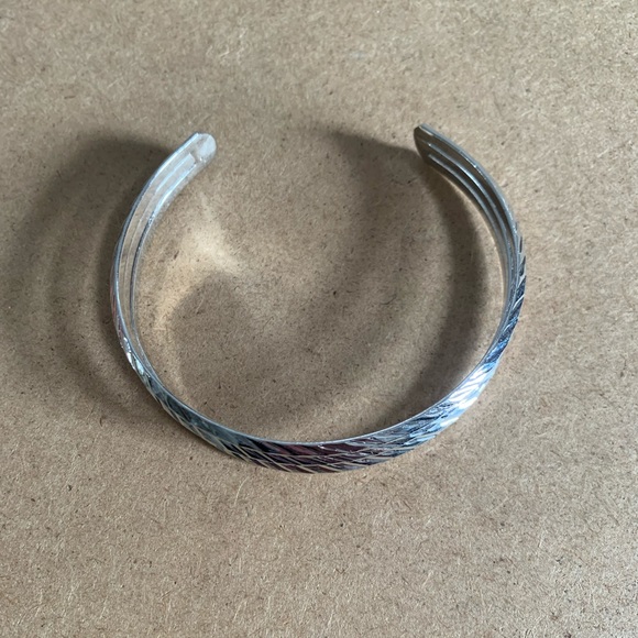 Silver tone cuff bracelet - Picture 3 of 4